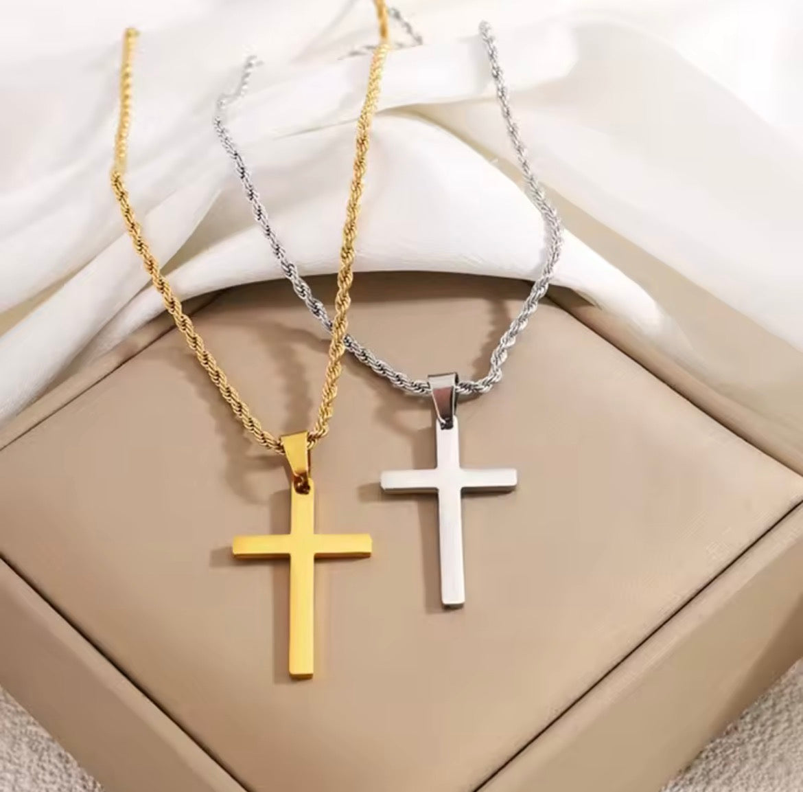 Minimal Cross Necklace