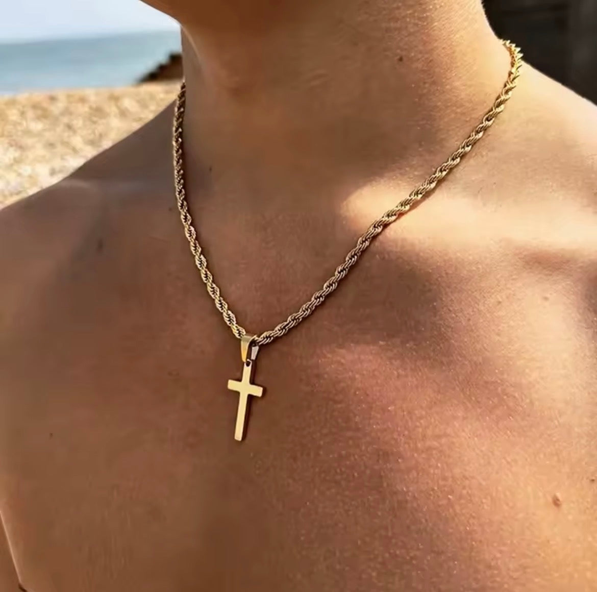 Minimal Cross Necklace