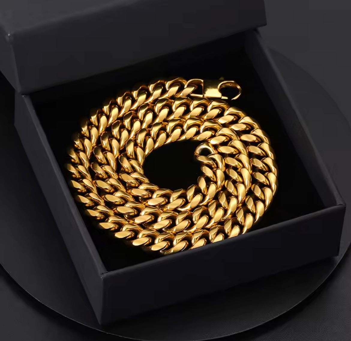 Gold Cuban Link Chain – Waterproof & Sweatproof